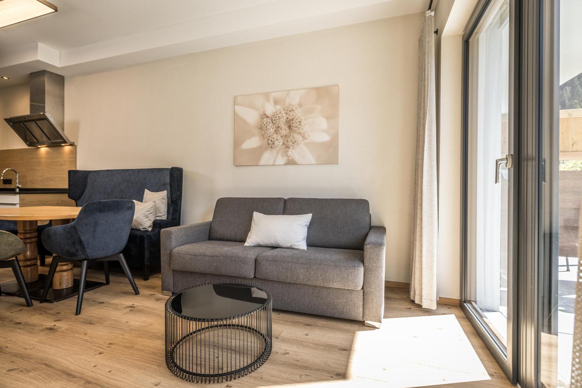 מאיירהופן Natur Zeit - Alpine Garden Apartments מראה חיצוני תמונה